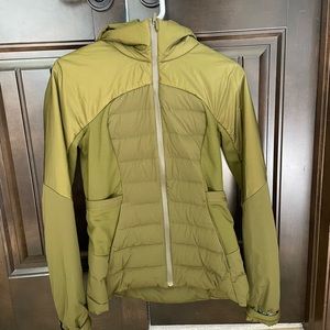 Lululemon Down for it All Jacket - Olive SZ 8